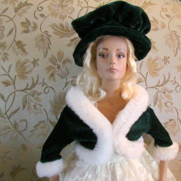 16" DOLL HAT & JACKET, Fits TONNER SYDNEY, TYLER, GENE, BRENDA STARR; FAUX FUR - Picture 1 of 4